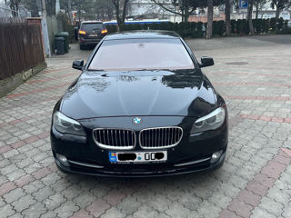 BMW 5 Series foto 4