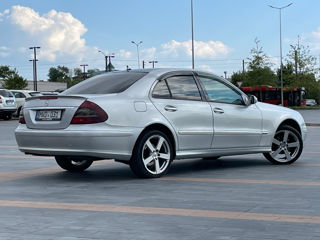 Mercedes E-Class foto 6