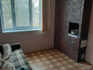 Se vinde apartament cu 2 odăi în cămin, neprivatizat. foto 4