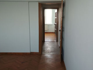 Apartament cu 3 camere, 70 m², Periferie, Ialoveni foto 4