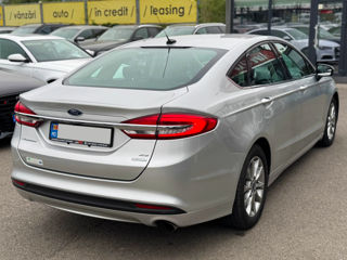 Ford Fusion foto 5