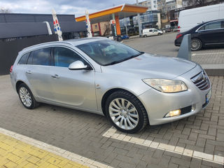 Opel Insignia foto 2