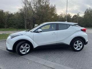 Toyota C-HR foto 7