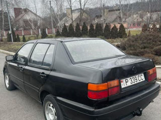 Volkswagen Vento foto 5