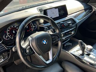 BMW 5 Series foto 12