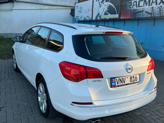 Opel Astra foto 9