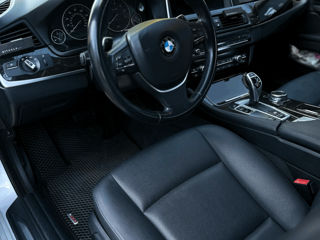 BMW 5 Series foto 8