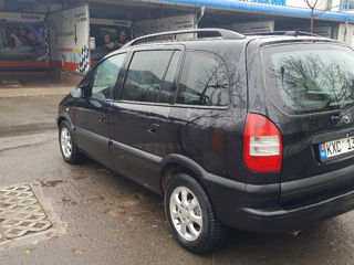 Opel Zafira foto 5