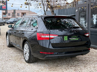 Skoda Superb foto 8