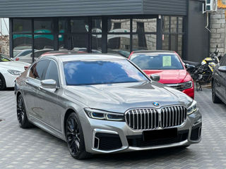 BMW 7 Series foto 3