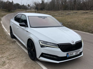 Skoda Superb foto 1