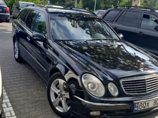 Mercedes E-Class foto 2