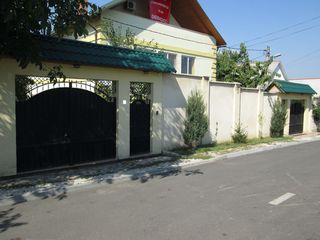 Casa duplex pentru o familie mare sau doua, Ciocana Tohatin, 4 km de Chisinau, 10 ari, este tot... foto 5