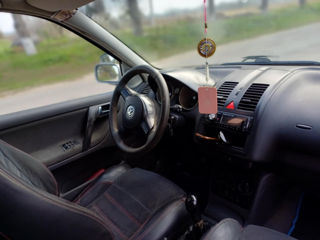 Volkswagen Polo foto 2