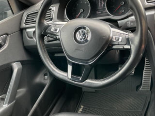 Volkswagen Passat foto 8