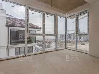 Apartament cu 4 camere, 170 m², Durlești, Chișinău foto 3