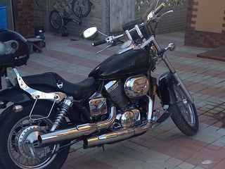 Honda VT750DC Shadow Spiri foto 3