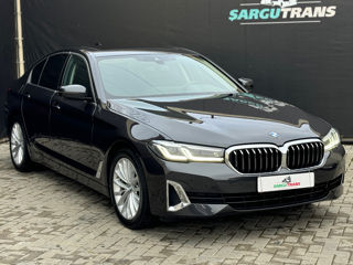 BMW 5 Series foto 3