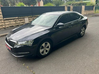 Skoda Superb foto 3