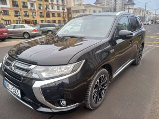 Mitsubishi Outlander foto 4