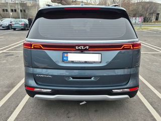 KIA Carnival foto 5