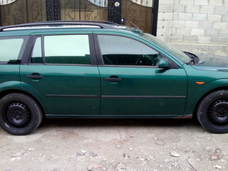 Ford Mondeo foto 1