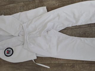 Costum Karate, Decatlon, original, 130 cm și 140 cm, 200 lei foto 3