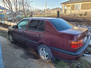 Volkswagen Vento foto 5