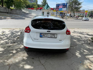 Ford Focus foto 2