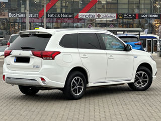 Mitsubishi Outlander foto 4