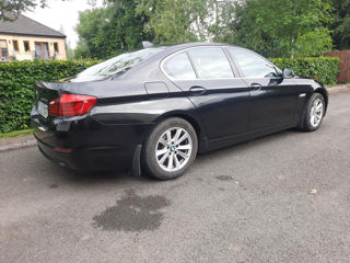 BMW 5 Series foto 4