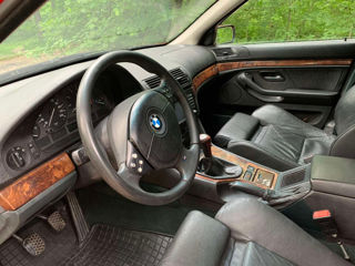 BMW 5 Series foto 5