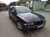 BMW 5 Series foto 2