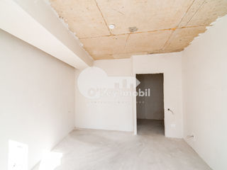 Apartament cu 2 camere, Lagmar, str. L. Deleanu, 51800 € ! foto 8