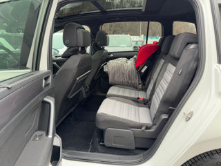 Volkswagen Touran foto 16