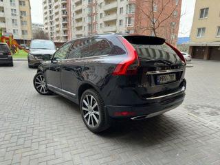 Volvo XC60 foto 3