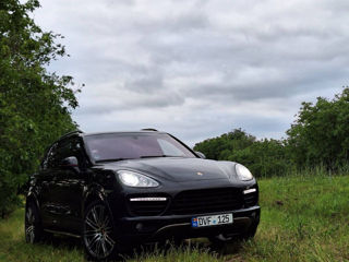 Porsche Cayenne foto 2