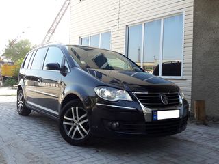 Volkswagen Touran foto 1