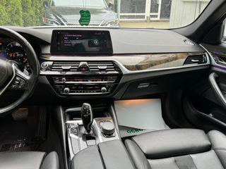 BMW 5 Series foto 8