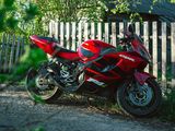 Honda cbr600f4i foto 2