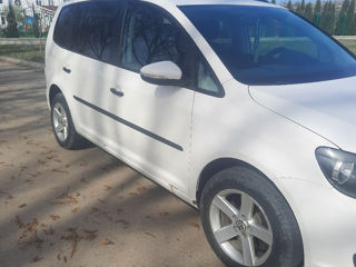 Volkswagen Touran foto 7