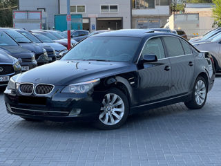 BMW 5 Series foto 3