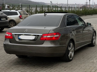 Mercedes E-Class foto 2