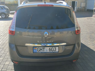 Renault Grand Scenic foto 7