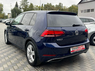 Volkswagen Golf foto 8