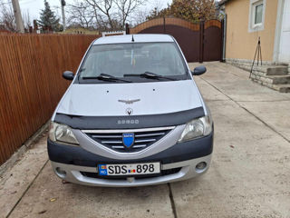 Dacia Logan foto 2