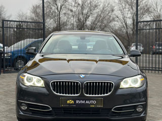 BMW 5 Series foto 2