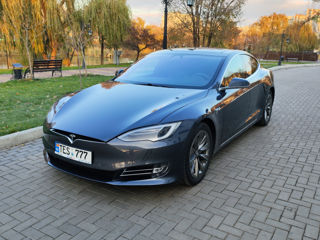 Tesla Model S foto 3