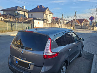 Renault Grand Scenic foto 8