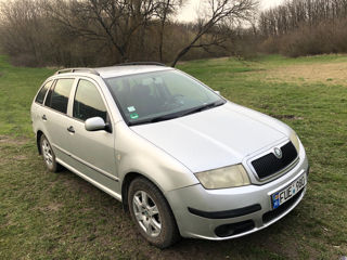 Skoda Fabia foto 2